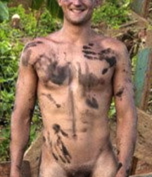 play with mud 5ca241e961da9.jpg