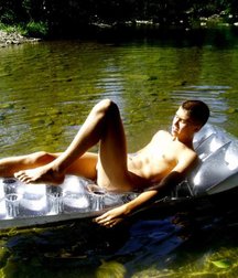 to float 5ca646aea211b.jpg