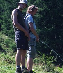 straight guys piss with friends 5cac8e511ae5a.jpg