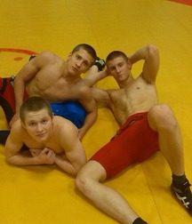 young straight athletic boys 5cae3e81a5545.jpg