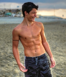 young straight athletic boys 5cae3e9a6c5d3.jpg