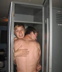 young straight athletic boys 5cae3ea102152.jpg