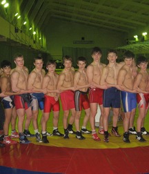 young straight athletic boys 5cae3ead98325.jpg