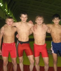 young straight athletic boys 5cae3eafaa6b5.jpg