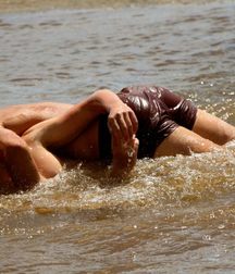 young straight athletic boys 5cae3edf37a3f.jpg