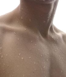 details of the male body 5cae3fb2bf63d.jpg