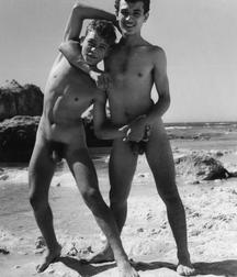 very old friendships 5cae3ff82e82d.jpg