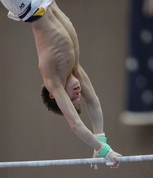 artistic gymnastics: strength and beauty 5cb1807b8db66.jpg