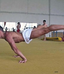 artistic gymnastics: strength and beauty 5cb180825ae4c.jpg