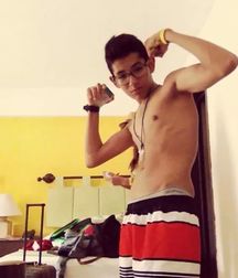 the strong biceps of the boys 5cb6b1e838087.jpg