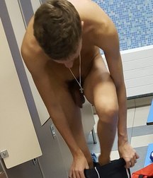 voyeurism (Straight Boys) 5cb6b2b757196.jpg