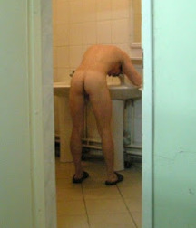 voyeurism (Straight Boys) 5cb6b2ca13fbe.jpg