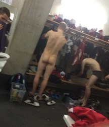 spying in the locker room 5cb8957f5833e.jpg