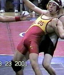 fight and wrestlers 5cbc30d077fea.jpg