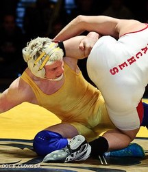 fight and wrestlers 5cbc30d31b51f.jpg