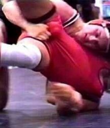 fight and wrestlers 5cbc30d8e4066.jpg