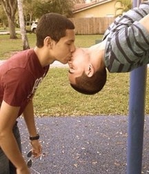 delicate kisses of love 5cbc31b2bccd6.jpg