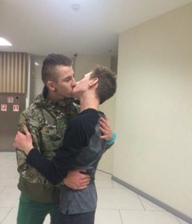 delicate kisses of love 5cbc31d79c222.jpg