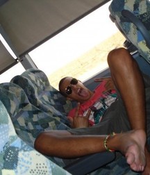 straight boys on the bus 5cbf690d19827.jpg
