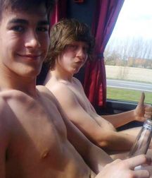 straight boys on the bus 5cbf69149db83.jpg