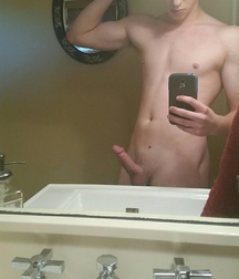 photographing your biceps 5cc09a4b453eb.jpg