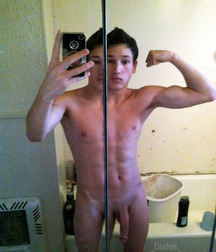 photographing your biceps 5cc09a4cd192a.jpg