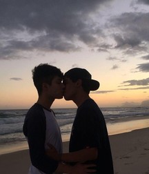 fall in love at sunset 5cc1e0f4680b8.jpg
