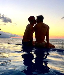 fall in love at sunset 5cc1e10281c7c.jpg