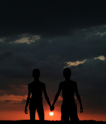fall in love at sunset 5cc1e107ad967.jpg