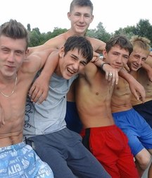 young straight guys 5cc3f86556a56.jpg