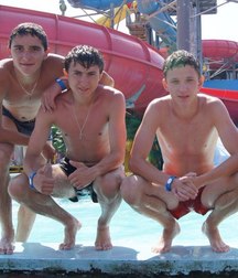 young straight guys 5cc3f884a4f1c.jpg