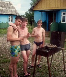 young straight guys 5cc3f88614738.jpg