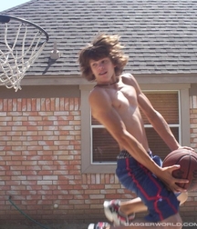 basketball: manly sport 5cc5e97c255cc.jpg