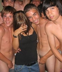 the timidess of straight guys 5cc5e9d4272d4.jpg
