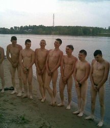 the timidess of straight guys 5cc5e9dfcc5c8.jpg