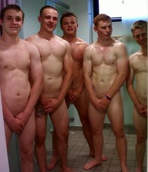 the timidess of straight guys 5cc5e9e10a397.jpg
