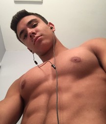 young male beauty 5ccc4a6c73790.jpg