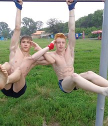 gymnastics with the bar 5ccc4ce163cb7.jpg
