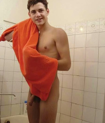 caught after a shower 5cd18742f0682.jpg