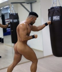 the perfect boxing physique 5cd45ad44debf.jpg