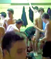 locker room  (Voyeur-Straight Boys) 5cd69363269ea.jpg