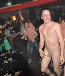 straight guys joke 5cdbb829845e9.jpg