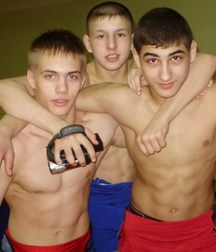 three friends 5cdbb975b4c0e.jpg