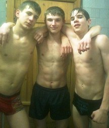 three friends 5cdbb9995a567.jpg