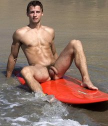 surf lovers 5cdda9ff6695b.jpg