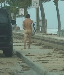 surf lovers 5cddaa1814e0c.jpg