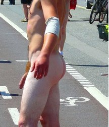exhibitionists  5cdeed633a9ab.jpg