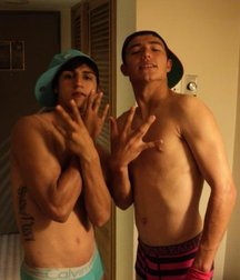 Friends 5ce03b7a0f77d.jpg