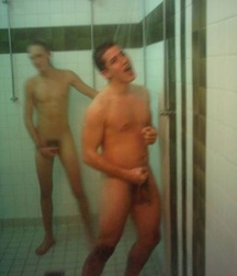 straight guys in the shower 5ce231ec74f4f.jpg