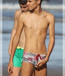 summer photographs on the beach 5ce2324977516.jpg